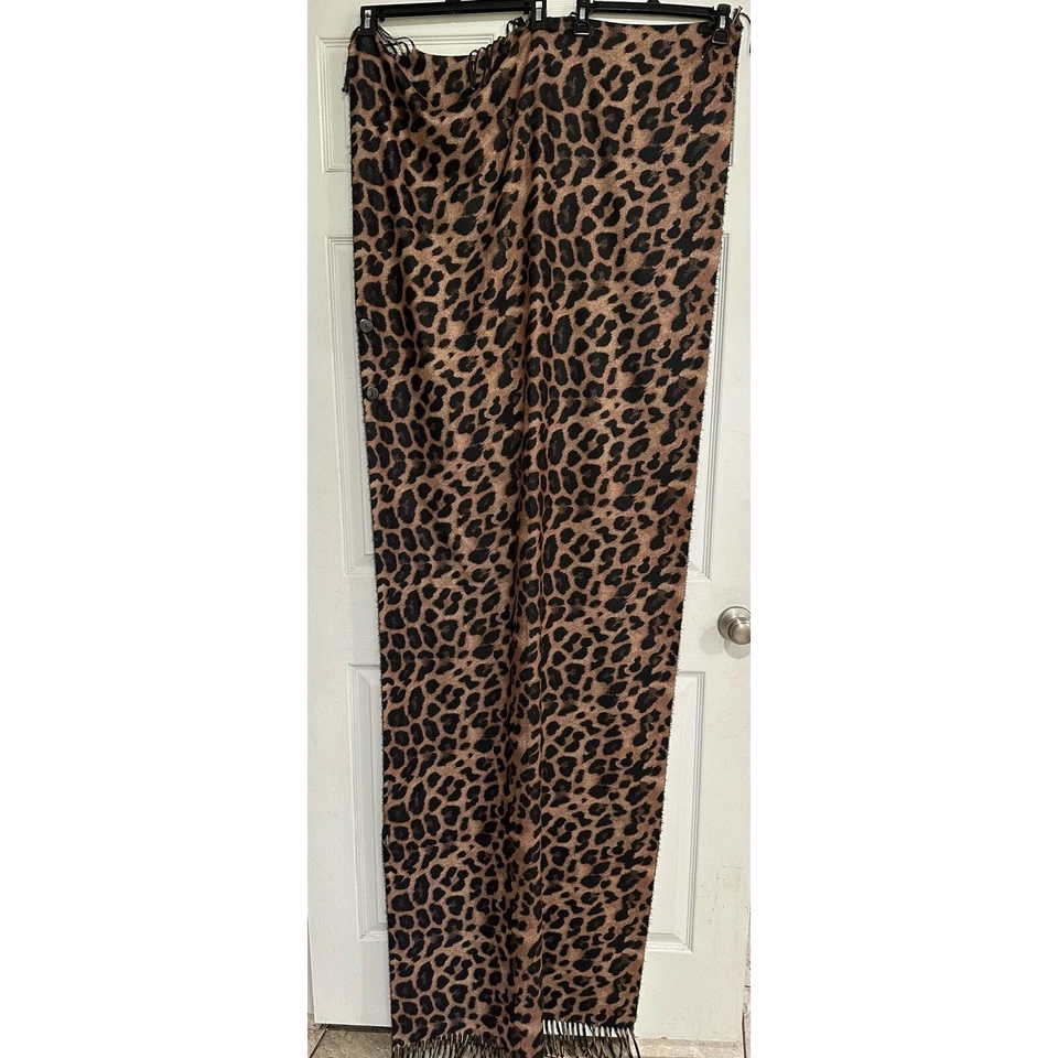 Magic Scarf Leopard and black Shawl with fringe and 2 buttons soft flannel - Image 4 of 4