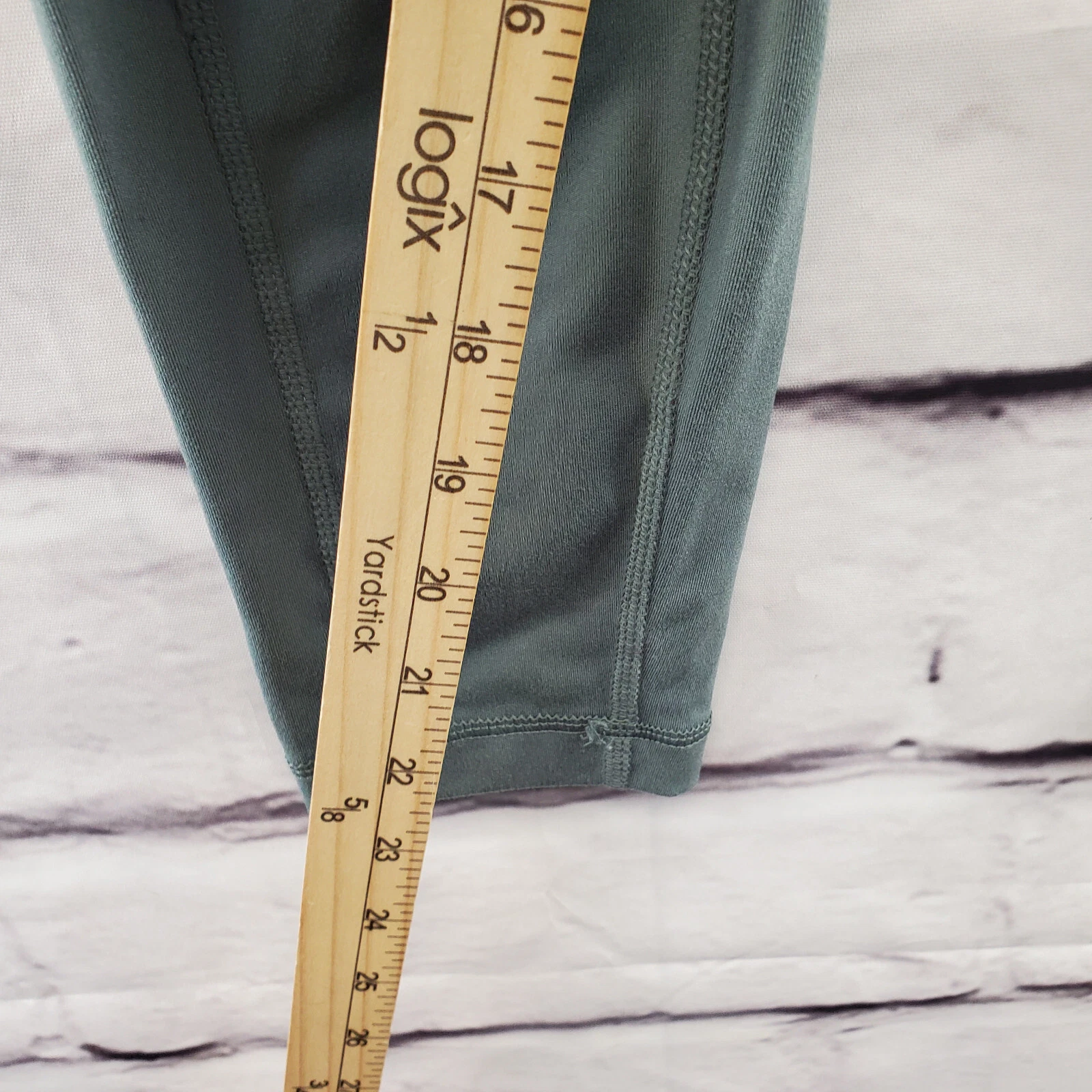 yogalicious side pockets pull on 7/8 length athletic leggings