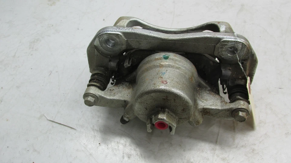 2019-2020 Honda Insight OEM Right Front Passenger Side Brake Caliper - Image 4 of 4