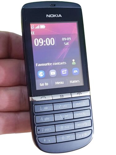 Nokia Asha 300 (entsperrt) 3G Handy makelloser Zustand mit Ladegerät  - Bild 1 von 8
