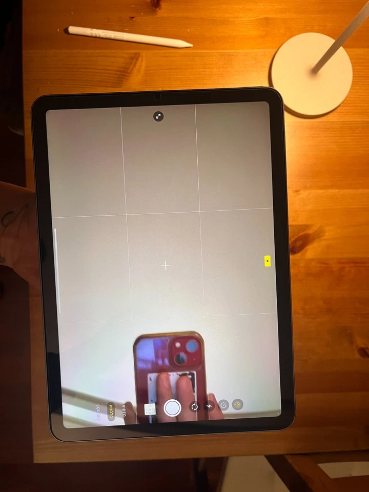 Apple iPad Air (5th generation) · 64GB · Cellular, foto 2 di 5