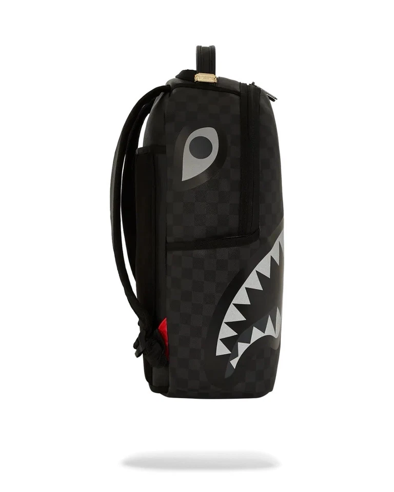 MOCHILA SPRAYGROUND LIGHTS OUT TIBURONES IN PARIS - Bolso Oscuro - Edición Limitada Foto 4 de 4