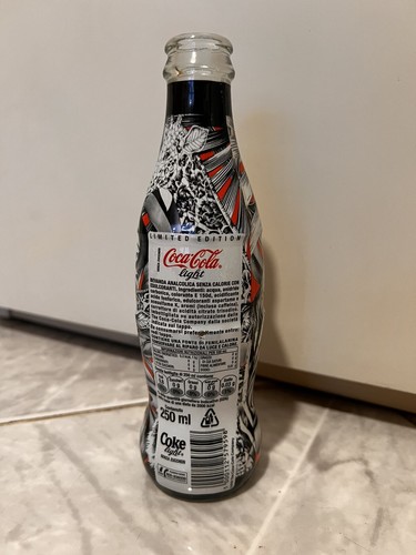 Bottiglia Coca-Cola Light Salvatore Ferragamo Tribute fashion Collezione Vuota - Foto 2 di 4