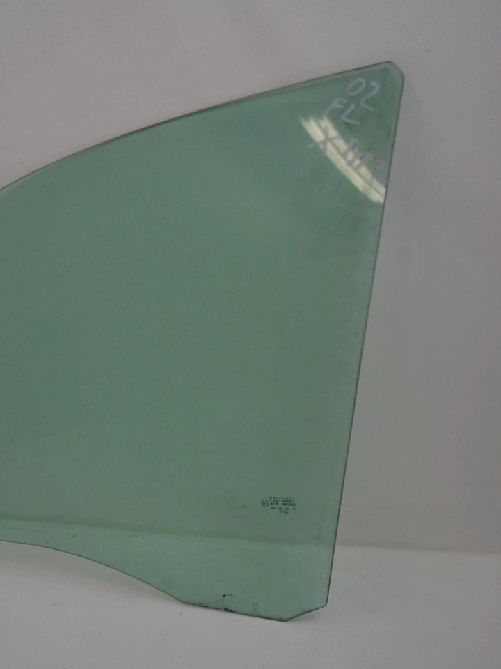 2002-2008 Jaguar X-Type Vidrio de puerta del conductor delantero izquierdo Ventana de auto OEM DK804390 Foto 3 de 4