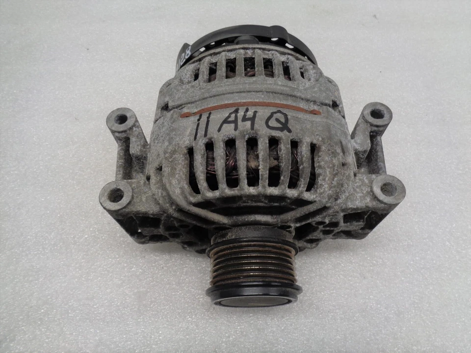 Alternador Audi A4 Quattro 2009-2012 140 amperios fabricante Bosch OEM AK2209128 Foto 3 de 4