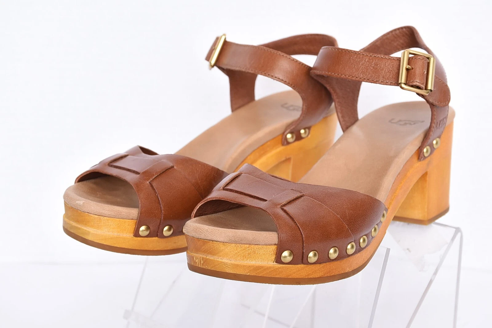 Sandali con zoccoli UGG Australia Janie 1010200 in pelle con fibbia e testa di chiodo taglia 6