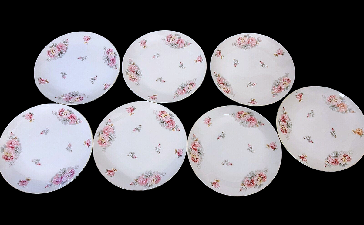 Rare vintage hard to find 50 piece - 1950's Yamaka China