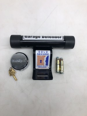Schwarz pulveriertes Garagenschloss Defender Master aus Grossbritannien 