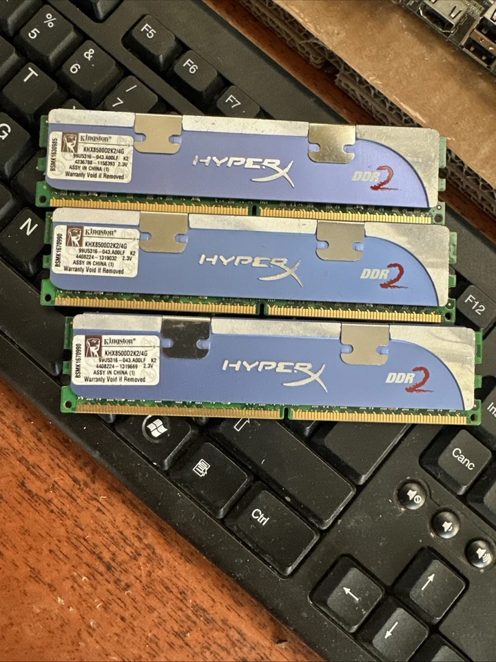 Mémoire RAM Kingston HyperX 2GB DDR2 1066MHz PC2-8500 CL5 KHX8500D2K2/4G - Immagine 4 di 4