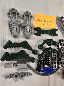 LEGO 8929 BIONICLE: Defilak Matoran of Mahri Nui *missing 1 ball*  (no manual)