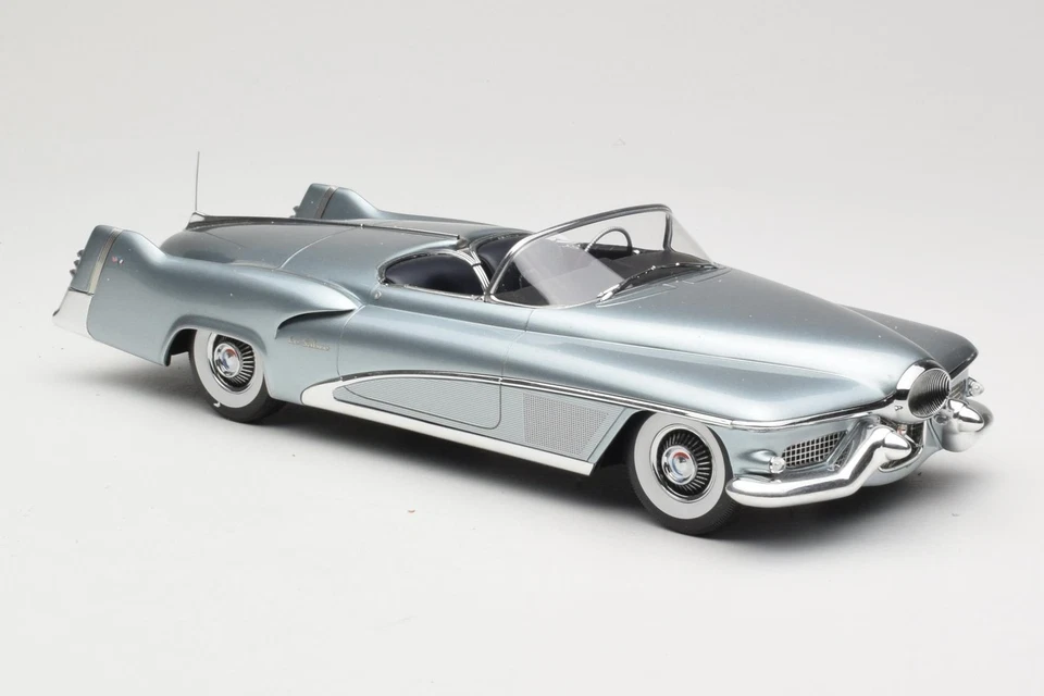 BOS199 Buick La Sabre Concept Light Blue Metallic BOS 1/18 - Image 4 of 4
