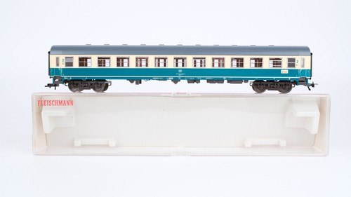 Fleischmann H0 5199 InterCity Schnellzugwagen 51 80 22-90 217-5 DB | Condition: Gebraucht