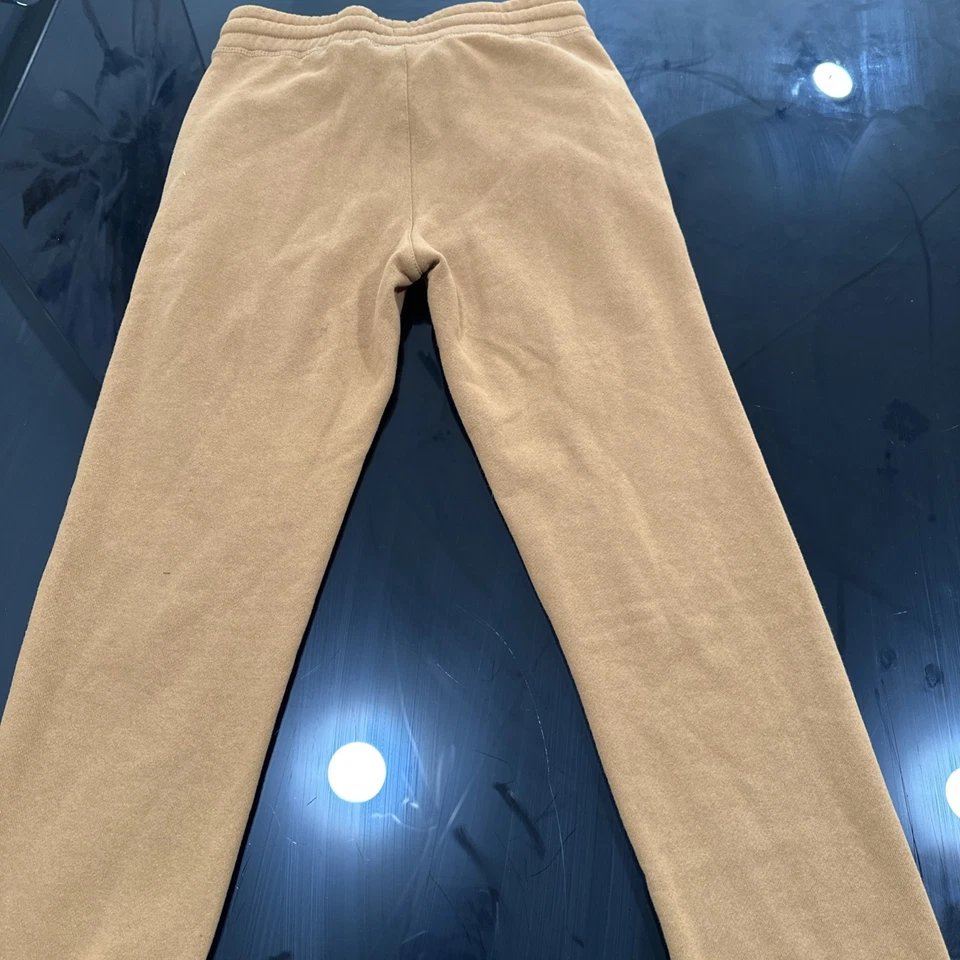 2 Pantalones deportivos Timberland juveniles talla M 10/12 trigo para correr y letras negras Foto 4 de 4