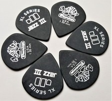 Dunlop Jazz III XL guitar picks  6 Picks 1.35mm Black