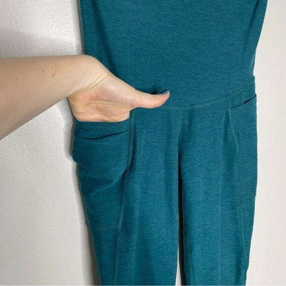 beyond-yoga beyond the bump spacedye teal green leggings
