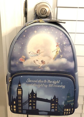 Loungefly Disney Peter Pan Star Glow-in 