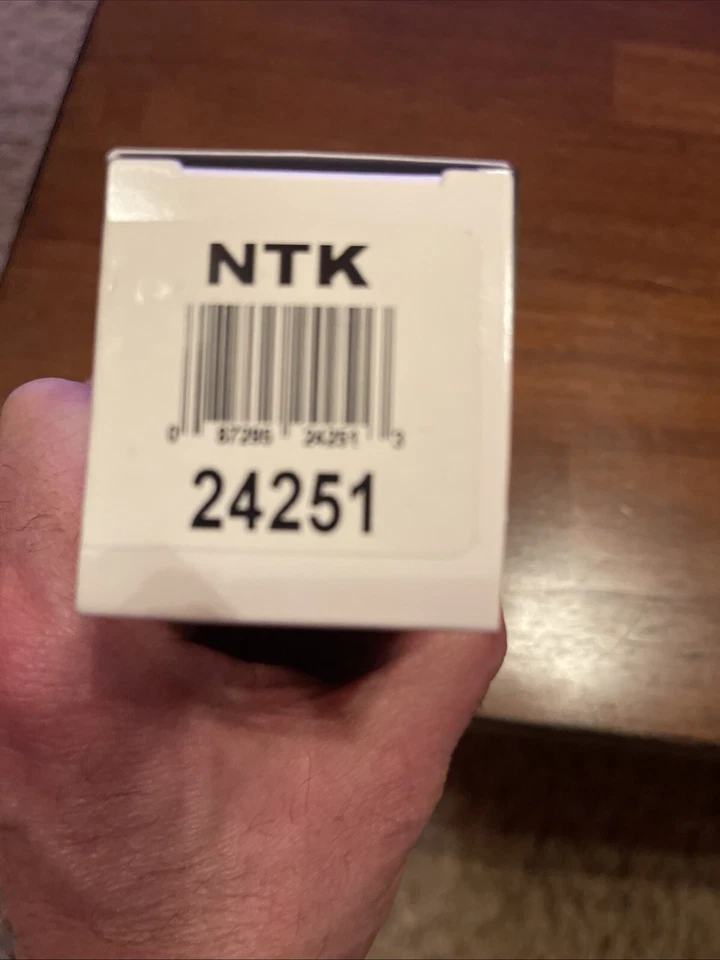 Датчик кислорода O2 NGK NTK 24251 для 2005 Honda CR-V 2,4 л-L4 больше - Изображение 3 из 3