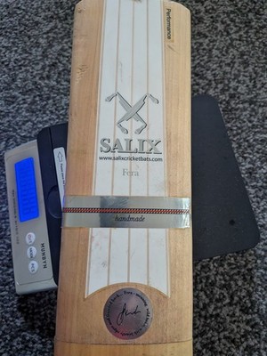 Salix Fera Größe 5 Cricketschläger - 31 Zoll - Super Schnäppchen - 870 Gramm - 2005/6 
