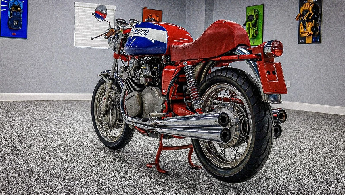 Magni-Spec MV Agusta 750S Is Grand Prix Racing Royalty