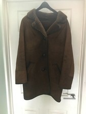 Vintage womens genuine sheepskin shearling coat | 70s/80s | Size says 36/91cm