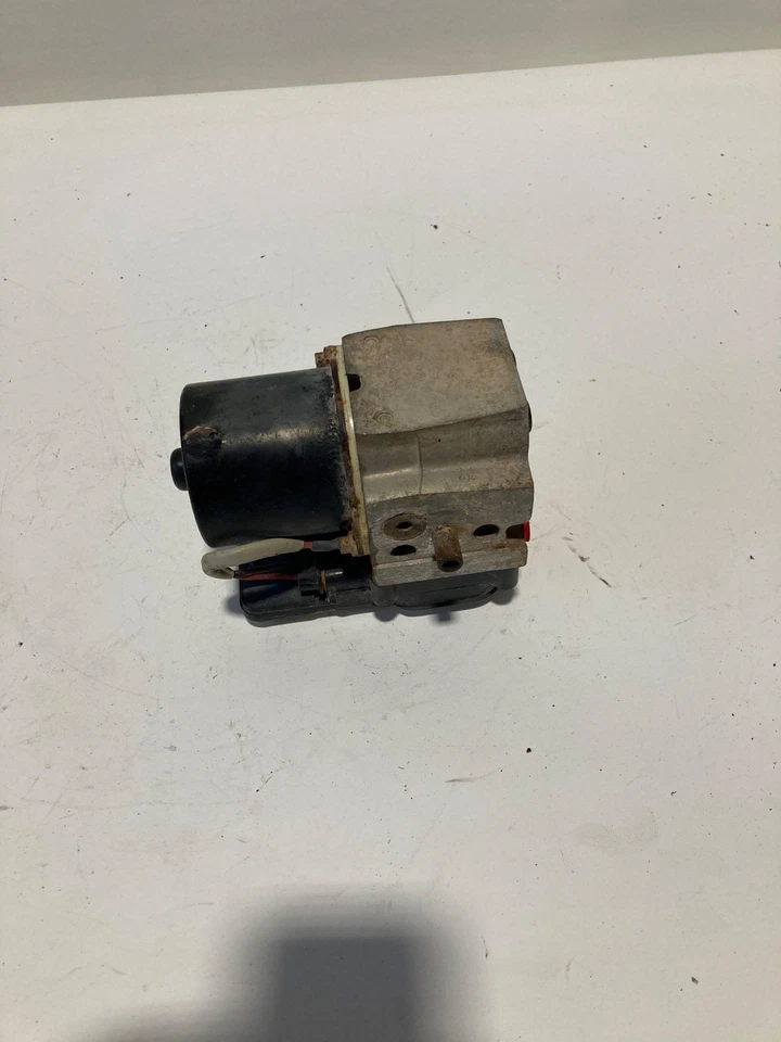 00 01 02 GMC YUKON XL 2500 ABS Bomba Freno Antibloqueo Foto 3 de 4