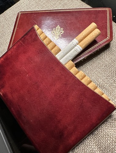 Vintage Classic Leather Cigarette Holder With Gold Lining And Including Product