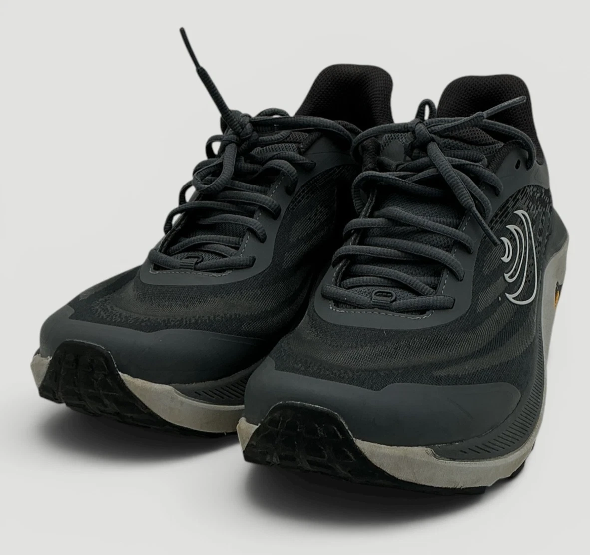 Topo Athletic Ultraventure 4 Men's Size 9.5 Grey Running Shoes