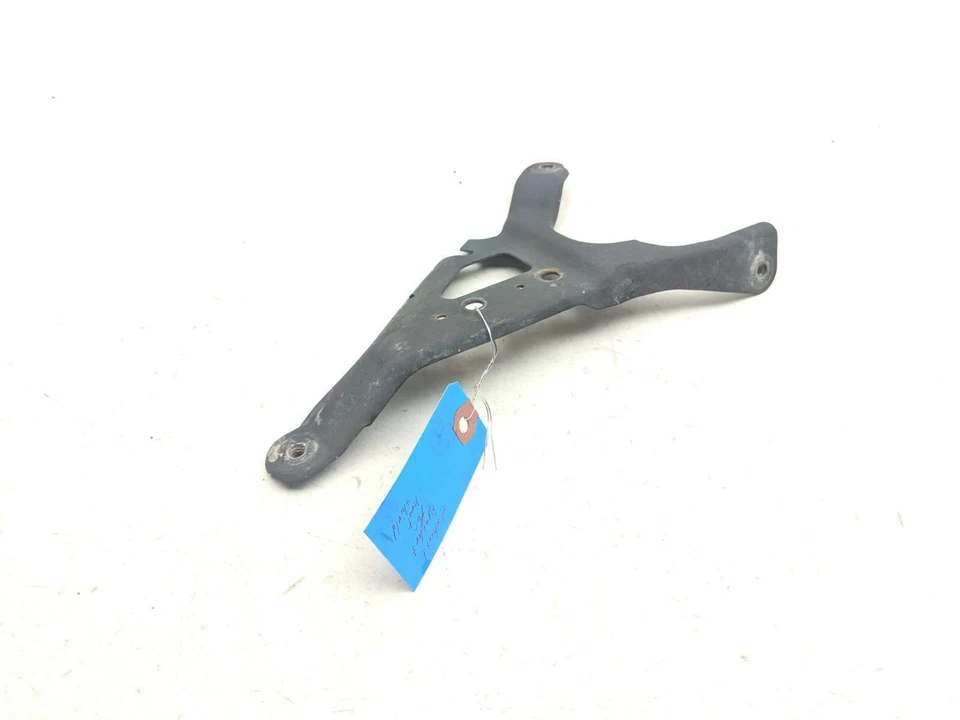 15-18 Yamaha YZF R3 Exhaust Mount Bracket Holder - Image 3 of 4
