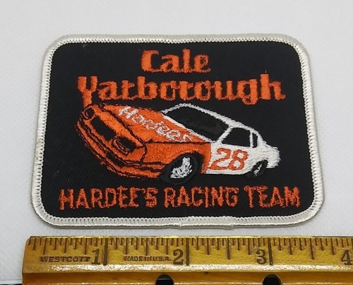 Toppa da stiro ricamata vintage Cale Yarborough Hardee's Racing Team - Foto 5 di 6