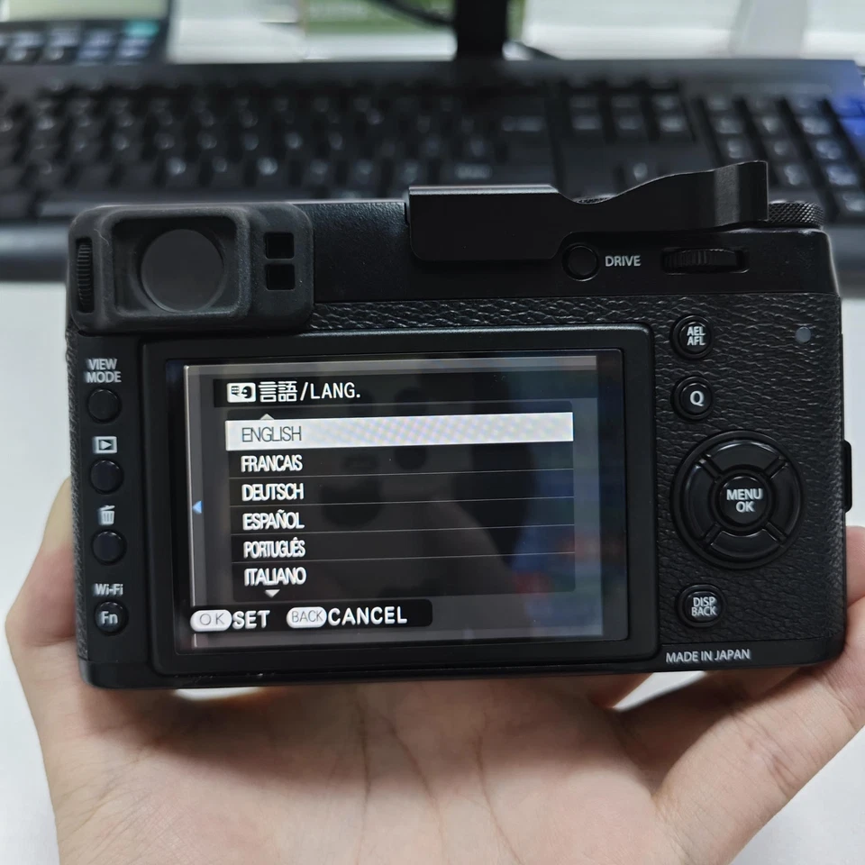 Fujifilm X100T 16MP Premium Compact Digital Camera Black English Language - Image 3 of 4