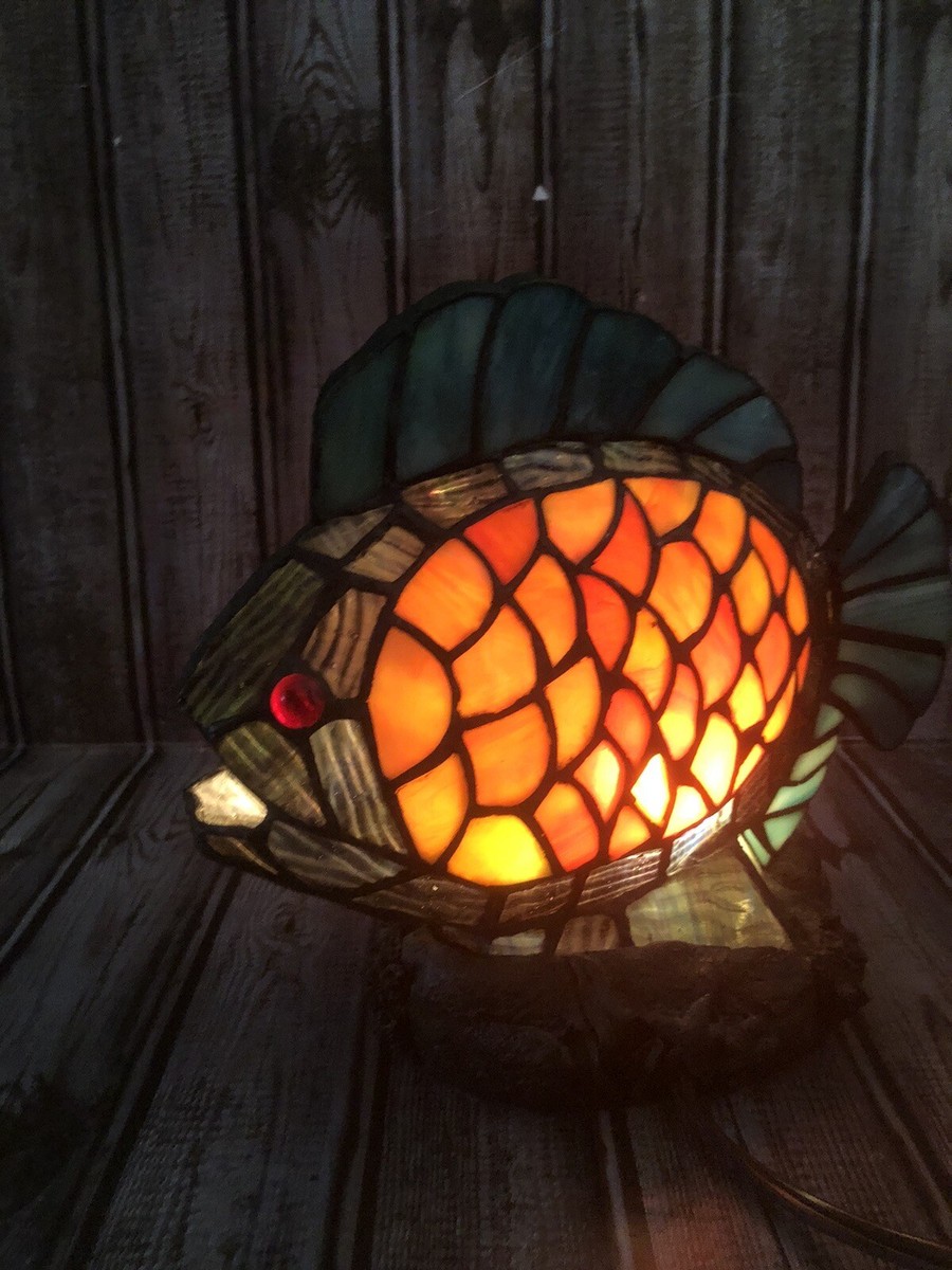 Quoizel Tiffany Style Stained Glass Piranha Fish Lamp Night Light