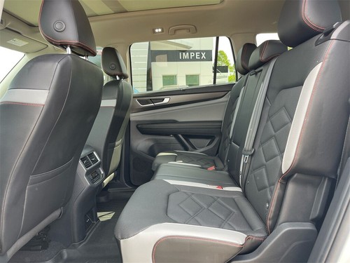 2024 Volkswagen Atlas 2.0T Peak Edition SE w/Technology - Picture 12 of 12