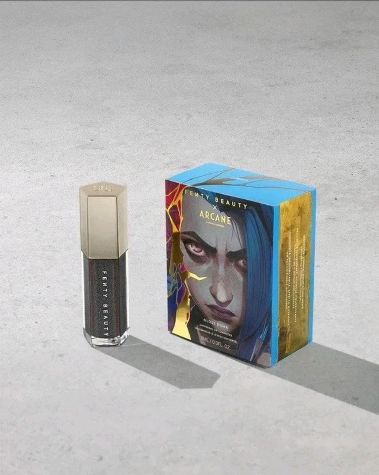 Fenty Beauty Arcane Kaboom Jinx 光泽炸弹通用唇彩 — 第 3/4 张图片