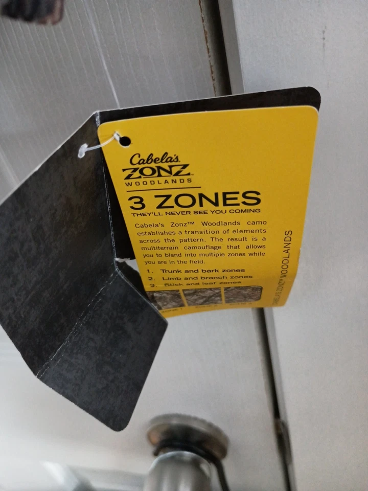 New Cabela's Zonz Woodlands Camo Hunting Long Sleeve Button Up Shirt - Men's XL - Image 4 of 4