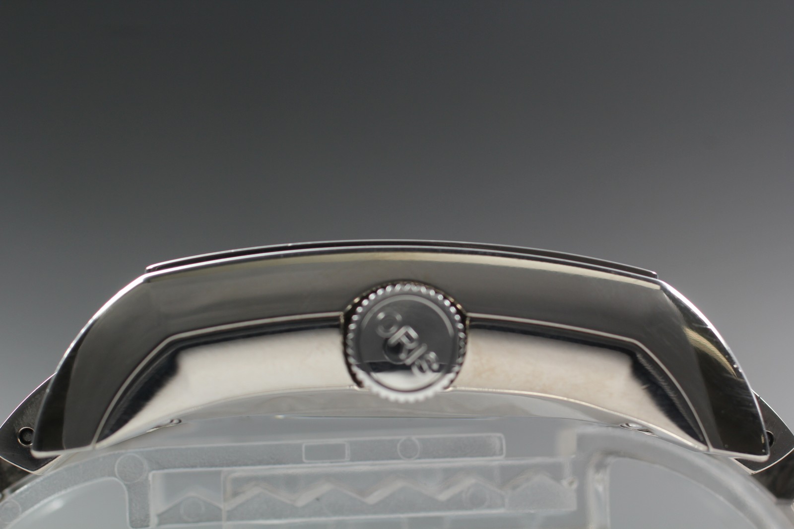 ORIS Rectangular 7622 Day Date Black Dial Titaniu… - image 7