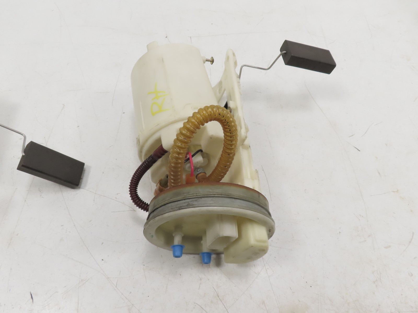 06 Lamborghini Gallardo #1310 Fuel Pump Assembly Pair, Walbro Ti Automotive F900