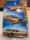 2009 Hot Wheels Walmart Exclusive Redlines 70 Chevelle SS Wagon #019 Gold