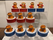 Garfield Bully Jim Davies 11 x Figur 80er Jahre Sockel (ehemals Stempel)