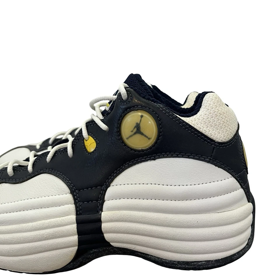 Nike Jordan Jumpman White College Navy 1997 Sneakers Size 9 Mens 136003-141 - Image 2 of 4