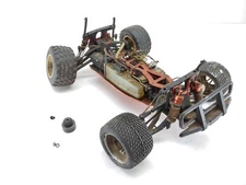 Unknown Model Vintage 1/10 4x4 Nitro Stadium Truck Roller Rolling Chassis ROUGH