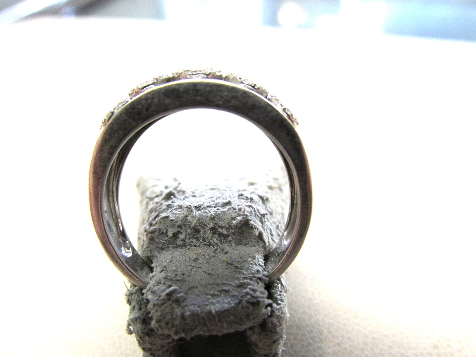 Precioso Anillo Unisex Diamantes Marrón y Blanco Oro 14k Talla 7.5 Hacer Oferta Foto 3 de 4