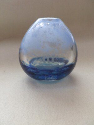 Vase Glasvase Solifleurvase - CAITHNESS Studio Glass - mit Wickinger-Longship