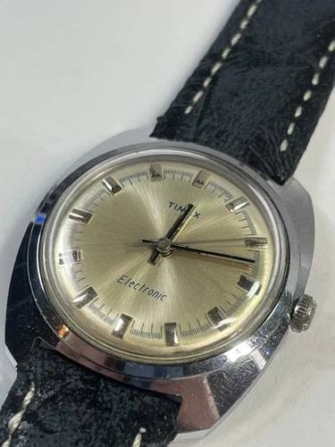 Timex Electric Silver Tone Blue Indice Mens Vintage 1970s Watch Retro Classic