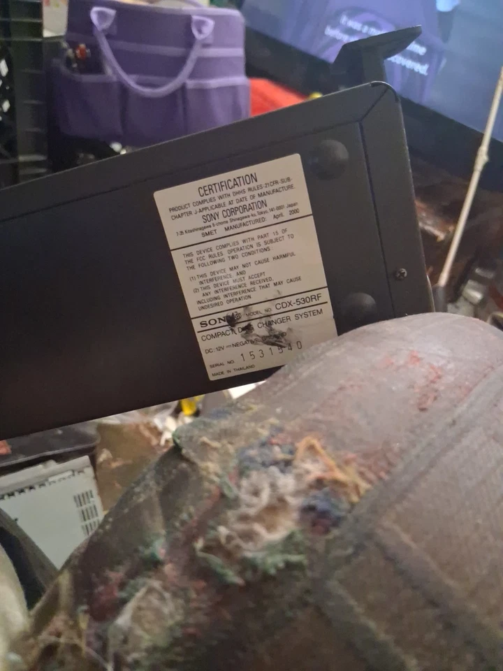 SONY MOBILE 10-DISC CD CHANGER, COMPACT DISC PLAYER W/ MOUNT CDX-530RF Parts - Image 4 of 4