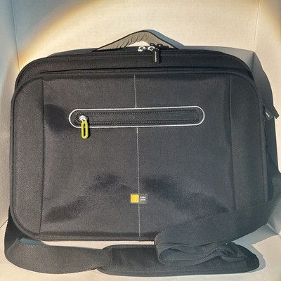 Case Logic Laptop Carrying Case Bag Black Color 17  x 13  Pockets Dividers Zip