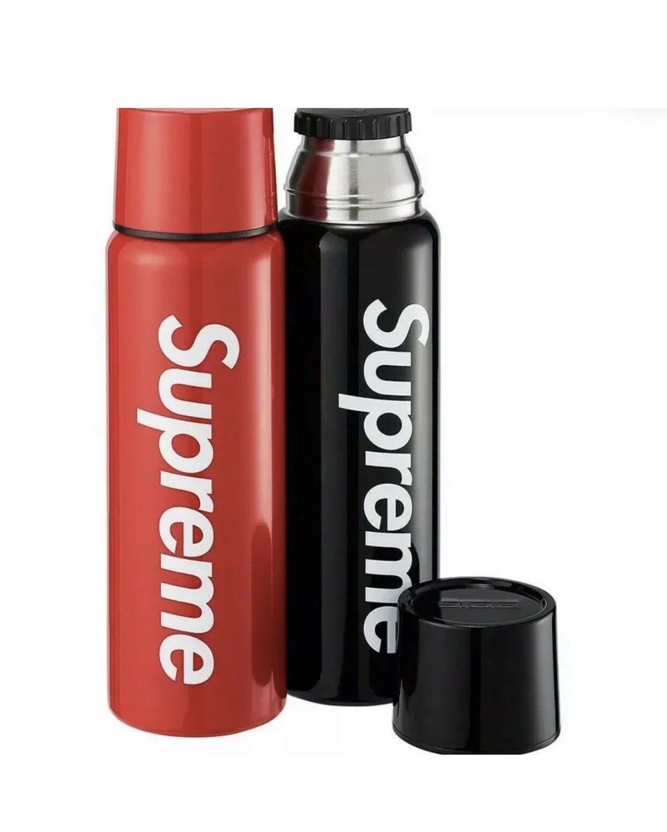 Supreme®/SIGG™ Vacuum Insulated 0.75L Bottle FW20 RED (PREORDER 