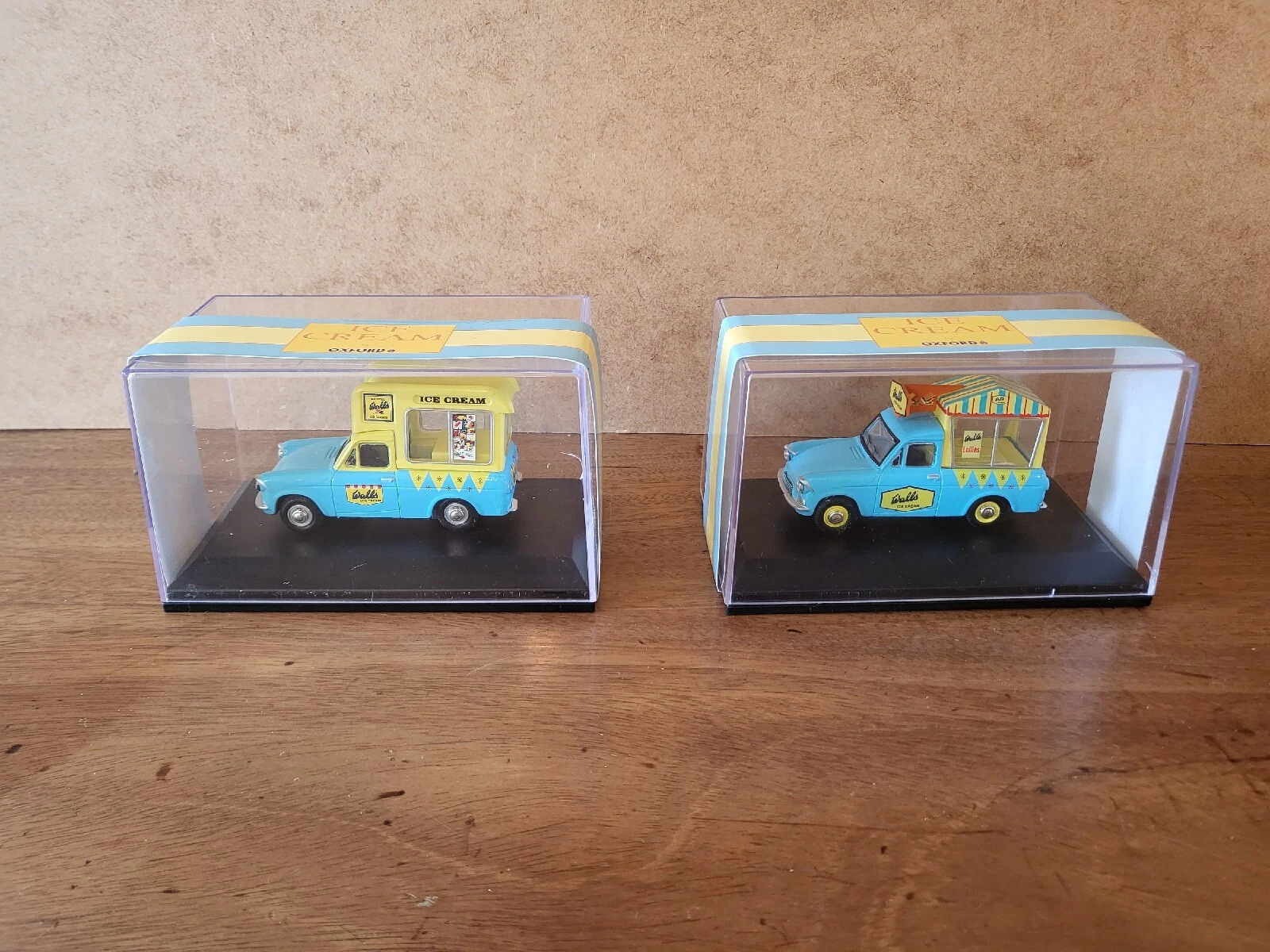 VANS 2 furgoni gelati Oxford pressofusi in scatola scala 1 43 Ford Anglia pareti