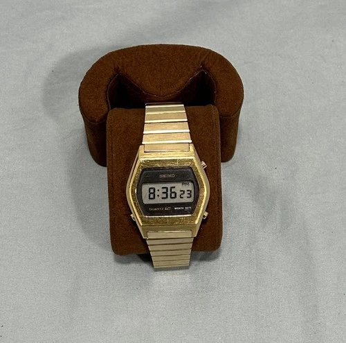 Vintage Seiko Quartz LC 0439-4019 Gold Tone Digital Month Date SQ Band Runs