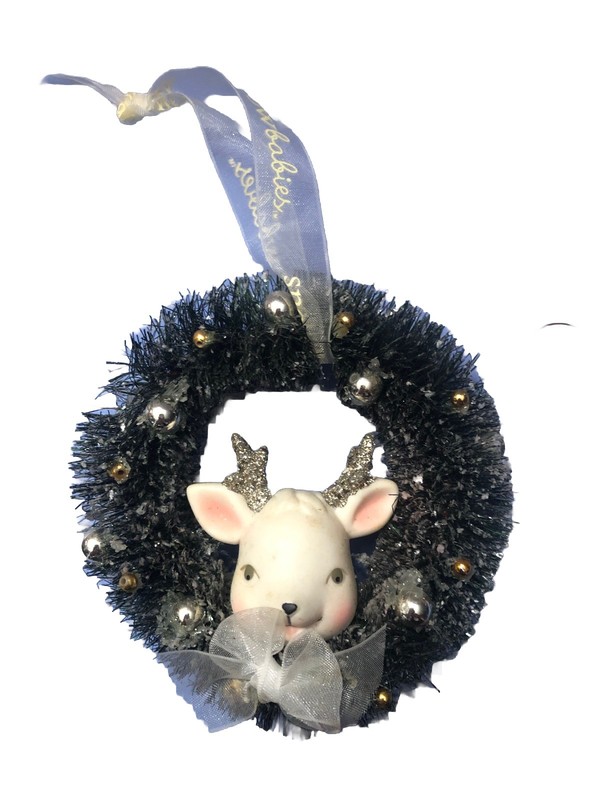 Dept 56 Snowbabies Dream Collection * Reindeer Bottle Brush Wreath Ornament