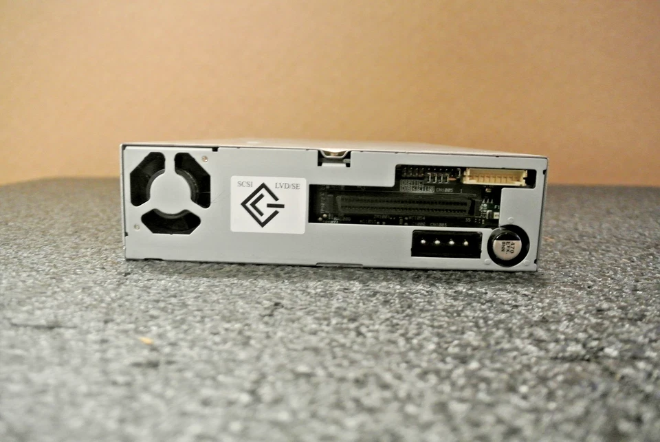 CERTANCE QUANTUM  CL100X TE3000-056 BT091102 LTO2 HH LVD LOADER TAPE DRIVE - Image 2 of 3